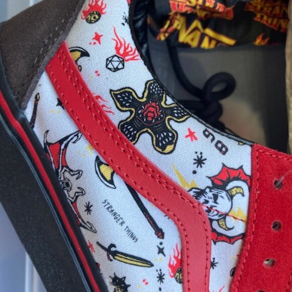 Vans "Stranger Things" skateboard shoes w/original shoe bag NWT - Picture 7 of 14